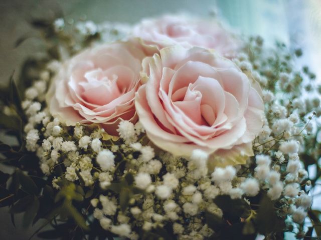 Le mariage de Anthonny et Clémence   à Saint-Martin-la-Plaine, Loire 32