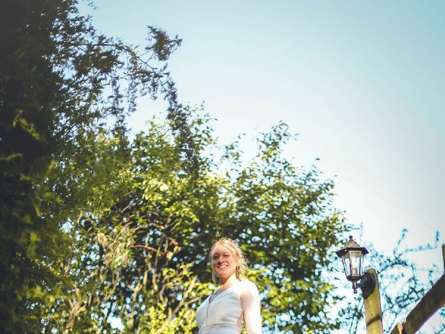 Le mariage de Anthonny et Clémence   à Saint-Martin-la-Plaine, Loire 41