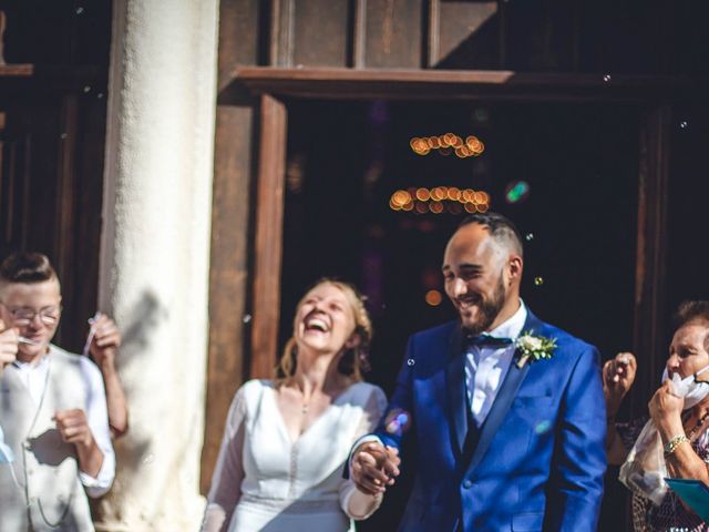 Le mariage de Anthonny et Clémence   à Saint-Martin-la-Plaine, Loire 50