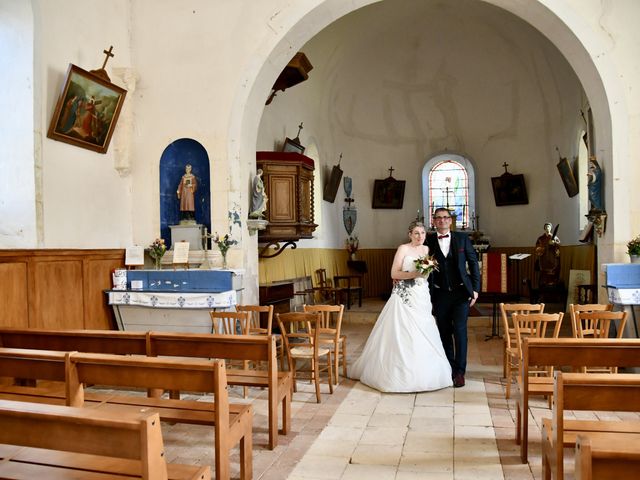 Le mariage de Fabrice et Isabelle à Issoudun, Indre 13