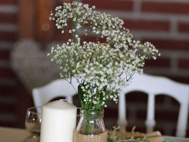 Le mariage de Rémy et Naomi à Saint-Martin-de-Mailloc, Calvados 34