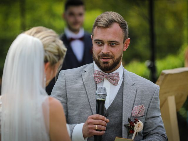 Le mariage de Marc et Kathleen  à Faverges, Haute-Savoie 16