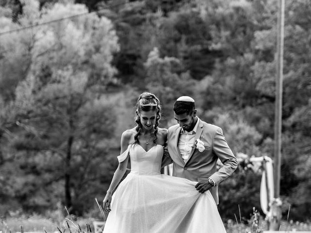 Le mariage de Yaelle et Adi à Nyons, Drôme 24