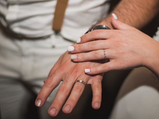 Le mariage de Damien et Anaïs à Saint-Laurent-de-Mure, Rhône 17