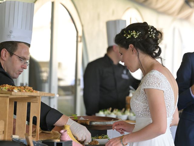 Le mariage de Amine et Marion à Saint-Médard-d&apos;Eyrans, Gironde 4