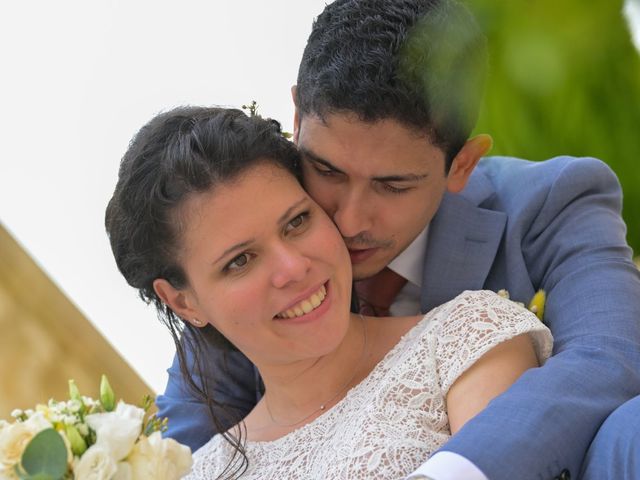Le mariage de Amine et Marion à Saint-Médard-d&apos;Eyrans, Gironde 13