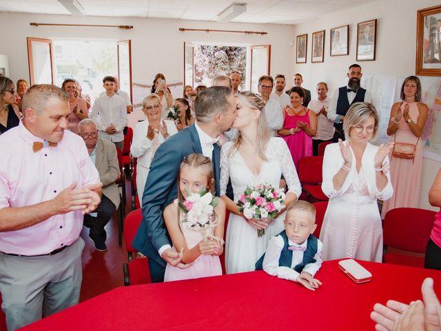 Le mariage de Damien et Élodie à Moissat, Puy-de-Dôme 16