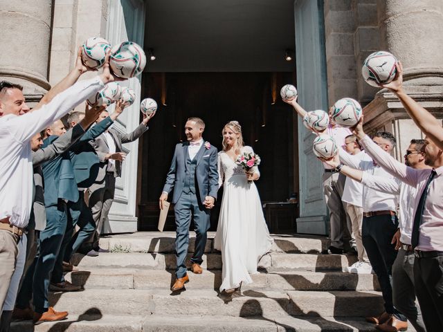 Le mariage de Damien et Élodie à Moissat, Puy-de-Dôme 24