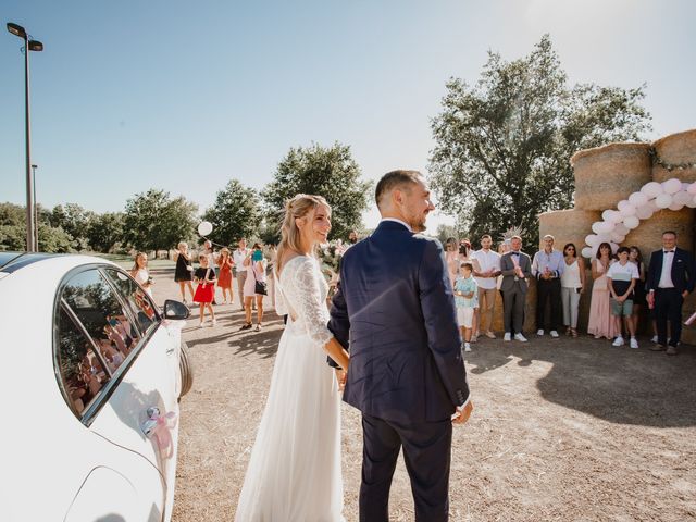 Le mariage de Damien et Élodie à Moissat, Puy-de-Dôme 55