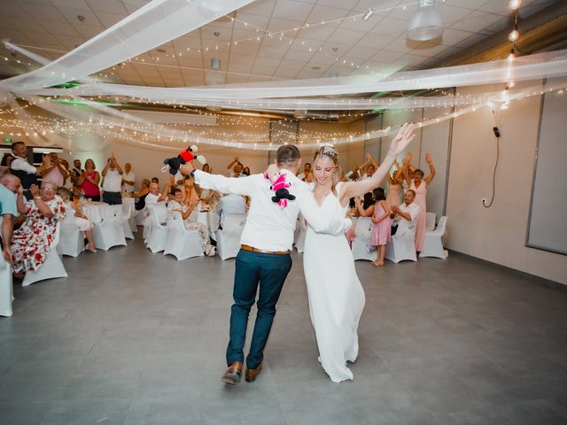 Le mariage de Damien et Élodie à Moissat, Puy-de-Dôme 67