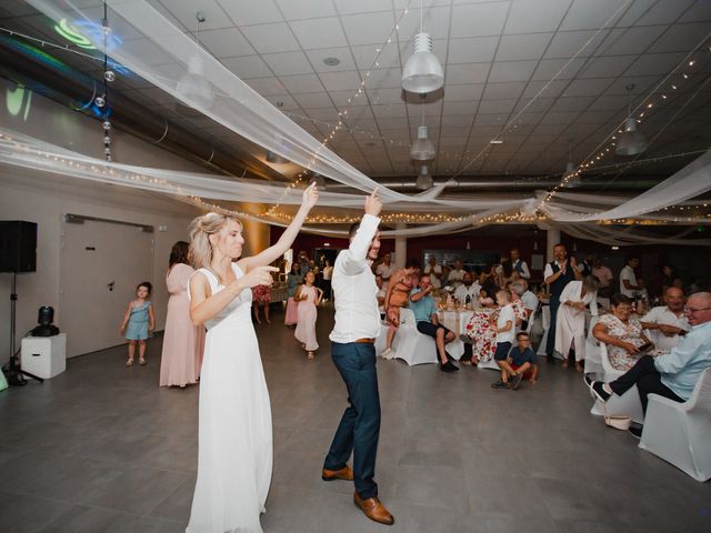 Le mariage de Damien et Élodie à Moissat, Puy-de-Dôme 72