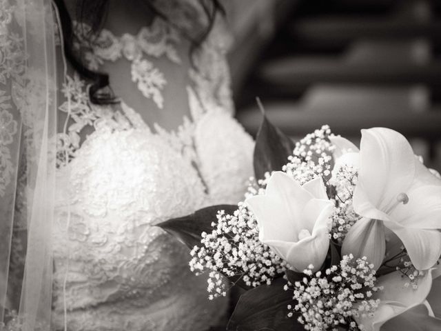 Le mariage de Vladimir et Hellen à Paris, Paris 11