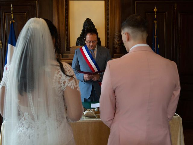 Le mariage de Vladimir et Hellen à Paris, Paris 13