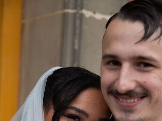 Le mariage de Vladimir et Hellen à Paris, Paris 20
