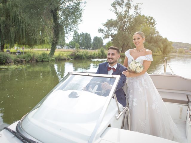 Le mariage de Nicolas et Émeline à Longeville-lès-Metz, Moselle 16