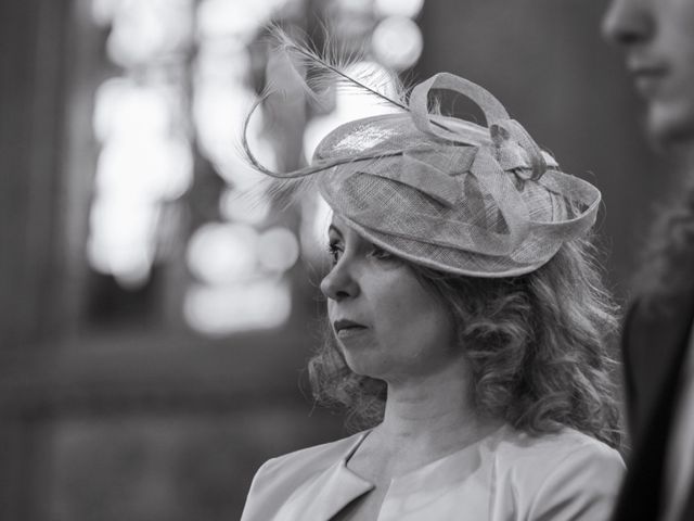 Le mariage de John et Elodie à Tuffé, Sarthe 55