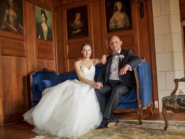 Le mariage de John et Elodie à Tuffé, Sarthe 72