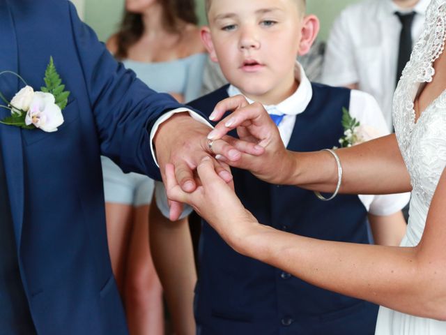 Le mariage de Roro et Aurelie à Valdieu, Haut Rhin 23