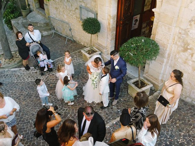 Le mariage de Denis et Adeline à Rognac, Bouches-du-Rhône 19