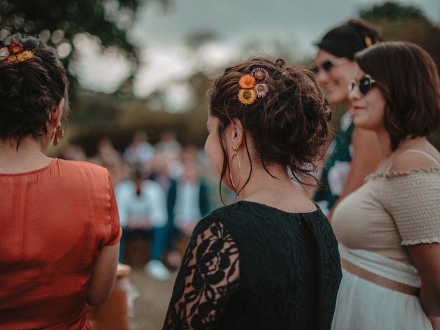 Le mariage de Edouard et Julie à Saint-Denis-d&apos;Orques, Sarthe 43