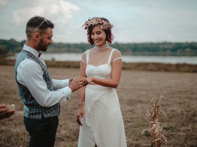 Le mariage de Edouard et Julie à Saint-Denis-d&apos;Orques, Sarthe 57