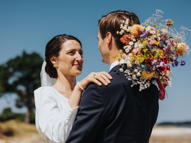 Le mariage de Paul-Emile et Aurélie à Locmariaquer, Morbihan 1