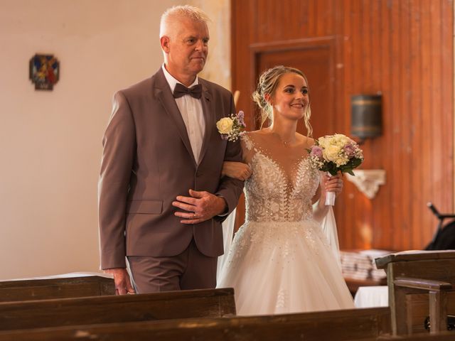 Le mariage de Julien et Marine à Fontenay-Trésigny, Seine-et-Marne 23