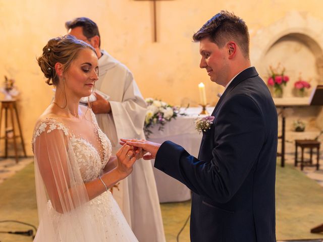 Le mariage de Julien et Marine à Fontenay-Trésigny, Seine-et-Marne 24