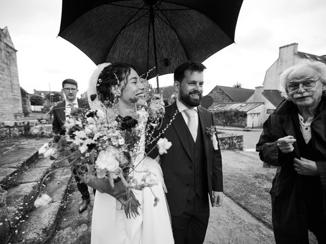 Le mariage de Saint Jalmes et Pauline &amp; Theo à Saint-Pol-de-Léon, Finistère 77