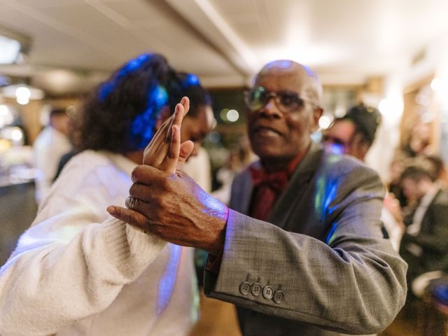 Le mariage de Philippe et Célia à Montreuil, Seine-Saint-Denis 21