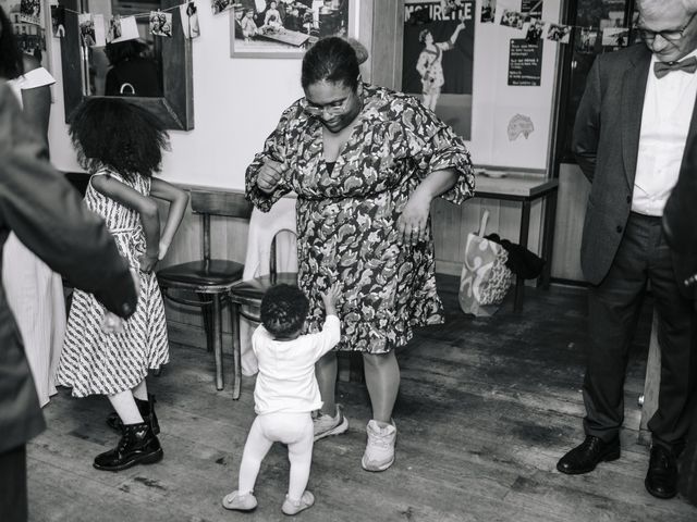 Le mariage de Philippe et Célia à Montreuil, Seine-Saint-Denis 30
