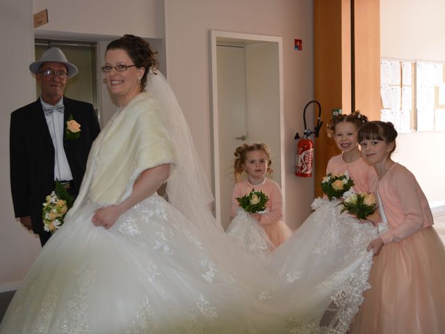 Le mariage de David et Virginie à Guesnain, Nord 14