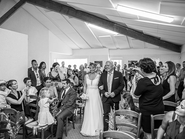 Le mariage de Jean-Christophe et Emmanuelle à Banon, Alpes-de-Haute-Provence 21