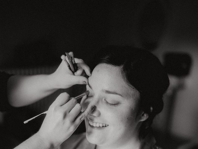 Le mariage de Damien et Elodie à Bourg-de-Thizy, Rhône 17