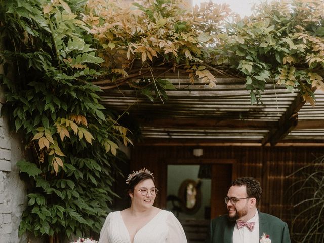 Le mariage de Damien et Elodie à Bourg-de-Thizy, Rhône 56