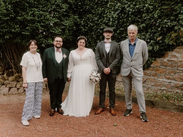 Le mariage de Damien et Elodie à Bourg-de-Thizy, Rhône 98