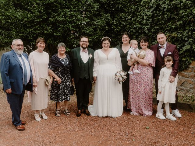 Le mariage de Damien et Elodie à Bourg-de-Thizy, Rhône 99