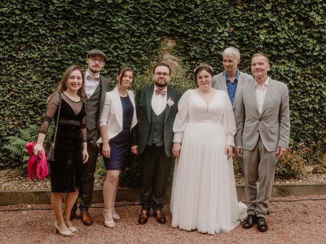 Le mariage de Damien et Elodie à Bourg-de-Thizy, Rhône 122