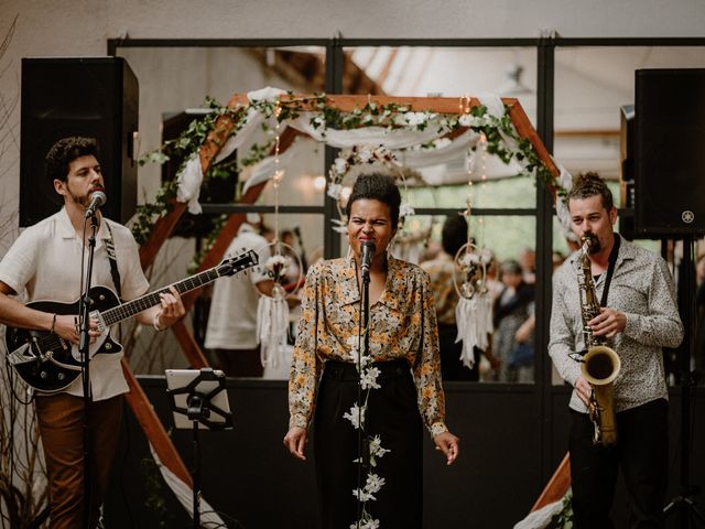 Le mariage de Damien et Elodie à Bourg-de-Thizy, Rhône 127