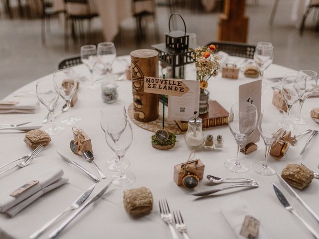 Le mariage de Damien et Elodie à Bourg-de-Thizy, Rhône 129