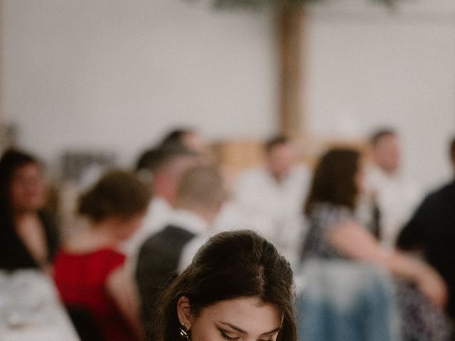 Le mariage de Damien et Elodie à Bourg-de-Thizy, Rhône 193