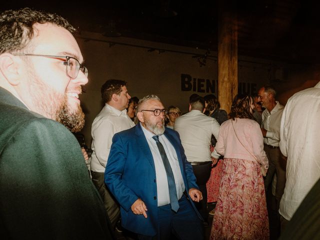 Le mariage de Damien et Elodie à Bourg-de-Thizy, Rhône 217