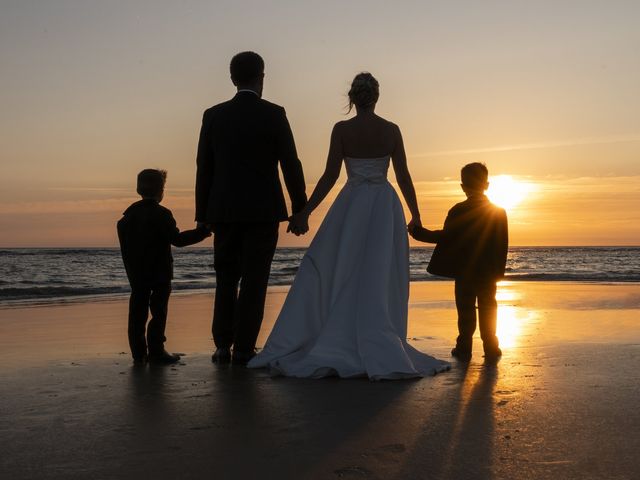 Le mariage de Jean-Yves et Emilie à Saint-Trojan-les-Bains, Charente Maritime 11