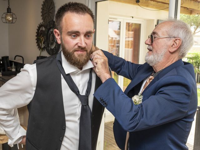 Le mariage de Jean-Yves et Emilie à Saint-Trojan-les-Bains, Charente Maritime 18