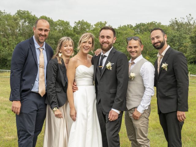 Le mariage de Jean-Yves et Emilie à Saint-Trojan-les-Bains, Charente Maritime 64