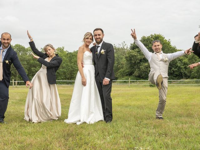 Le mariage de Jean-Yves et Emilie à Saint-Trojan-les-Bains, Charente Maritime 65