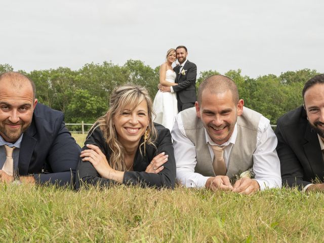 Le mariage de Jean-Yves et Emilie à Saint-Trojan-les-Bains, Charente Maritime 66