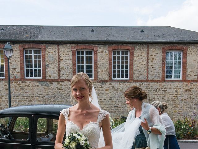 Le mariage de Thibaut et Laetitia à Carentan, Manche 18