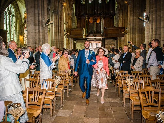 Le mariage de Thibaut et Laetitia à Carentan, Manche 20