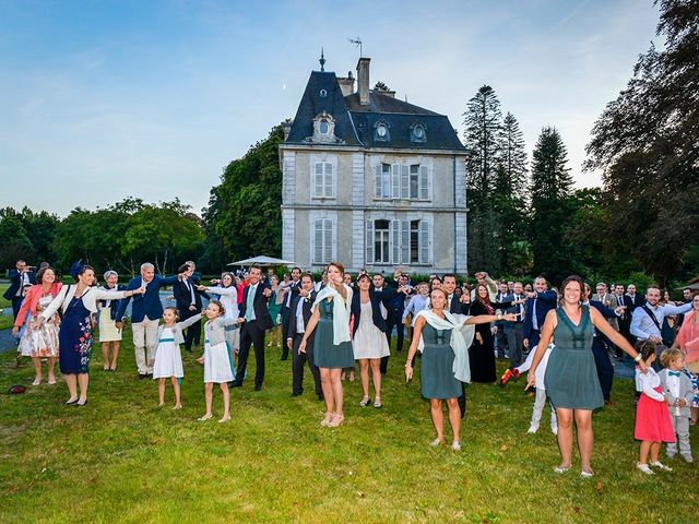 Le mariage de Thibaut et Laetitia à Carentan, Manche 55